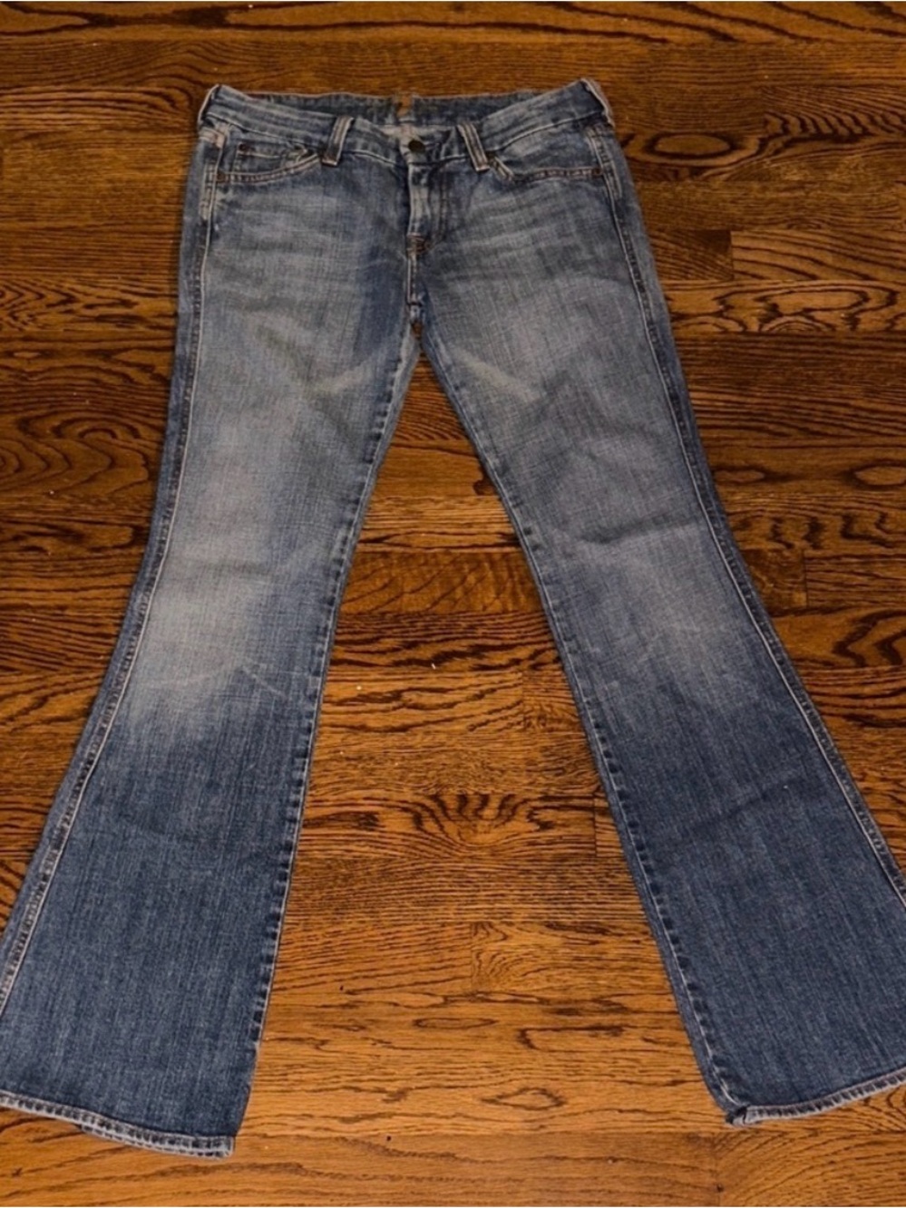 7 For All Mankind Women's Faded Blue Flare Jeans Size 28 - fits more like 27
